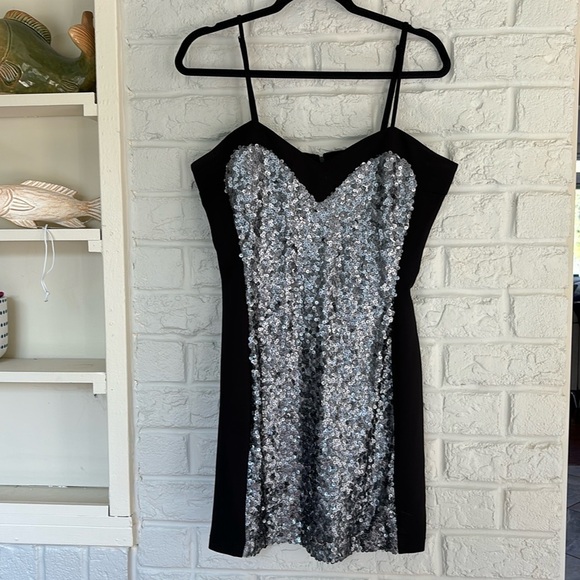Alberto Malaki Strapless Black and Silver Sequin Mini Dress Size 10 - Picture 1 of 7